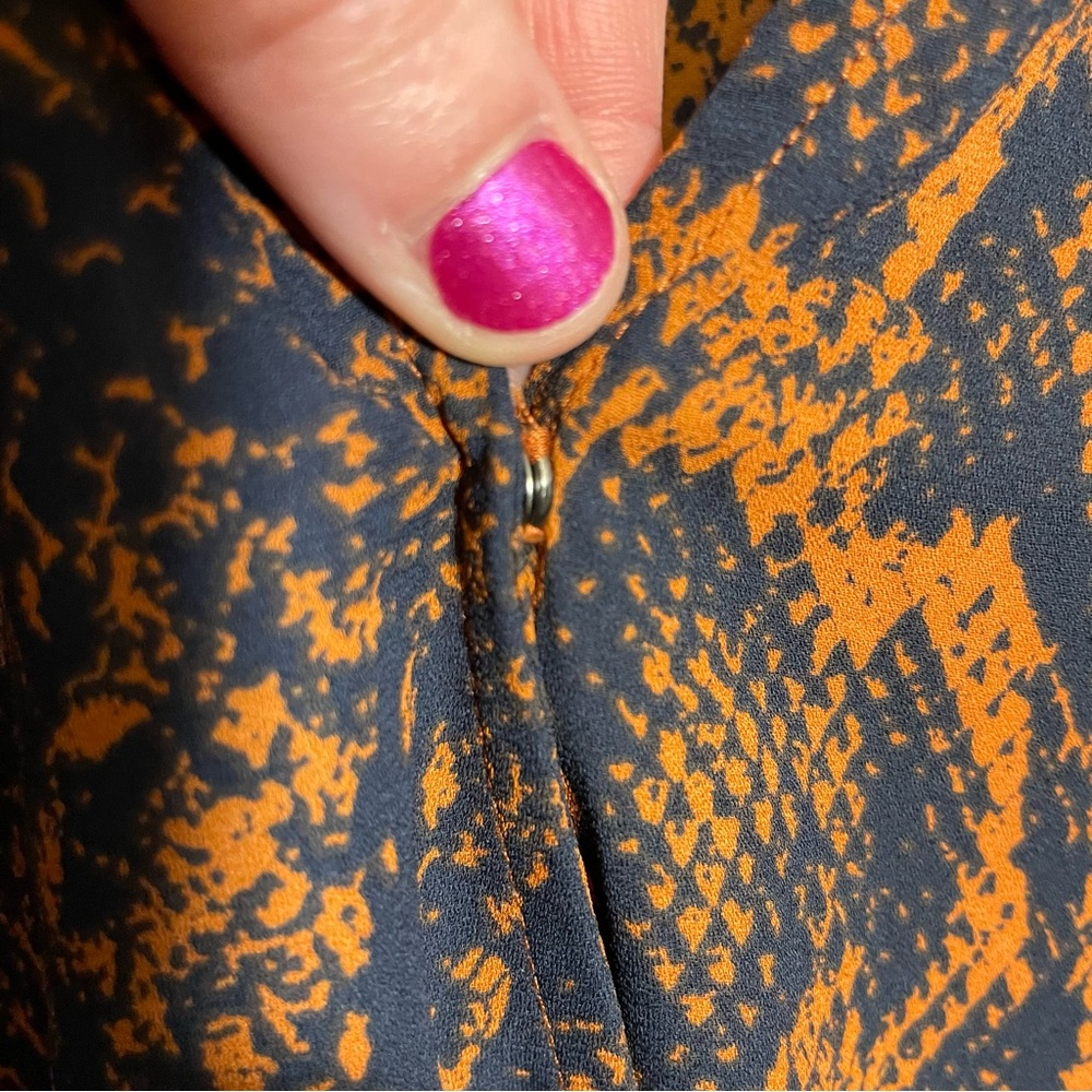 Cabi Border Wrap Blouse Snakeskin Pattern Xs - image 5